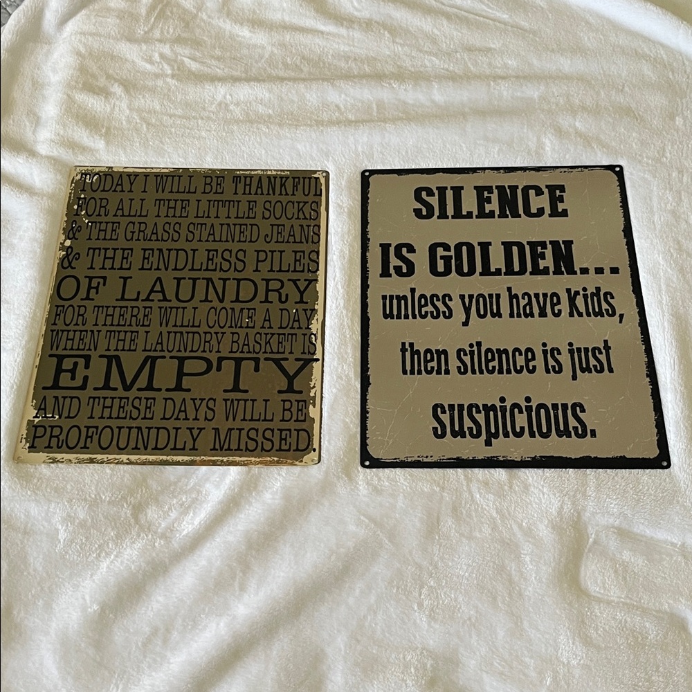 Decorative Laundry Room Wall Signs - Black and Gold
